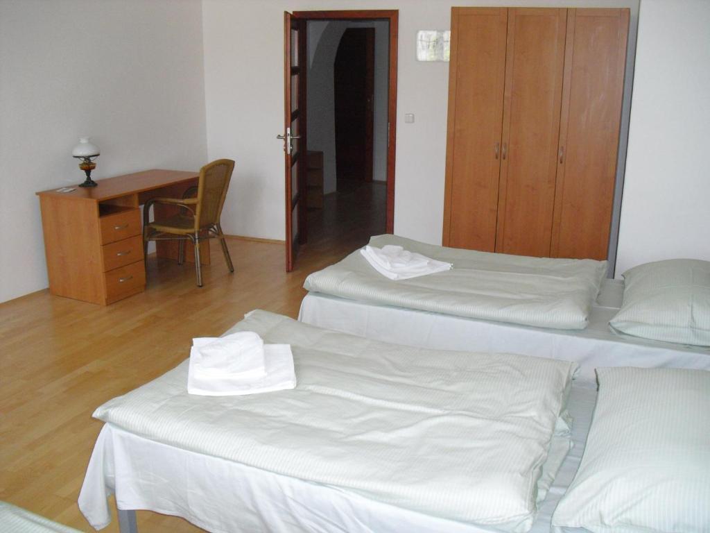Hostinné Mestsky Hotel Dorinka חדר תמונה