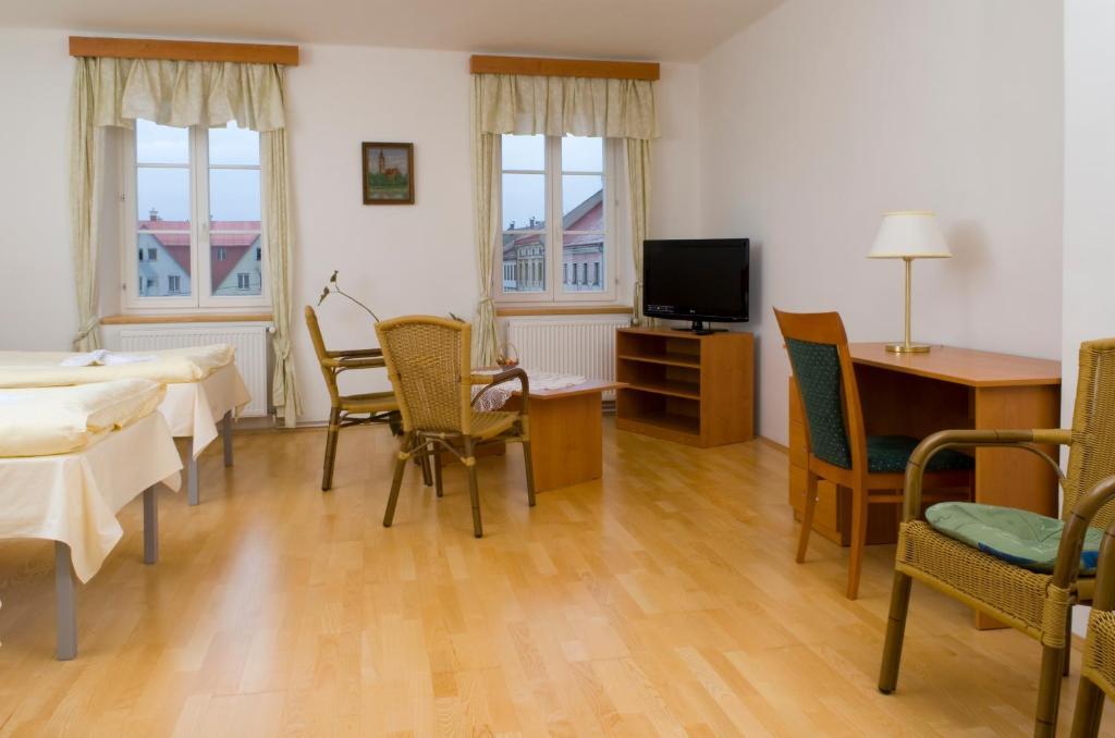 Hostinné Mestsky Hotel Dorinka חדר תמונה