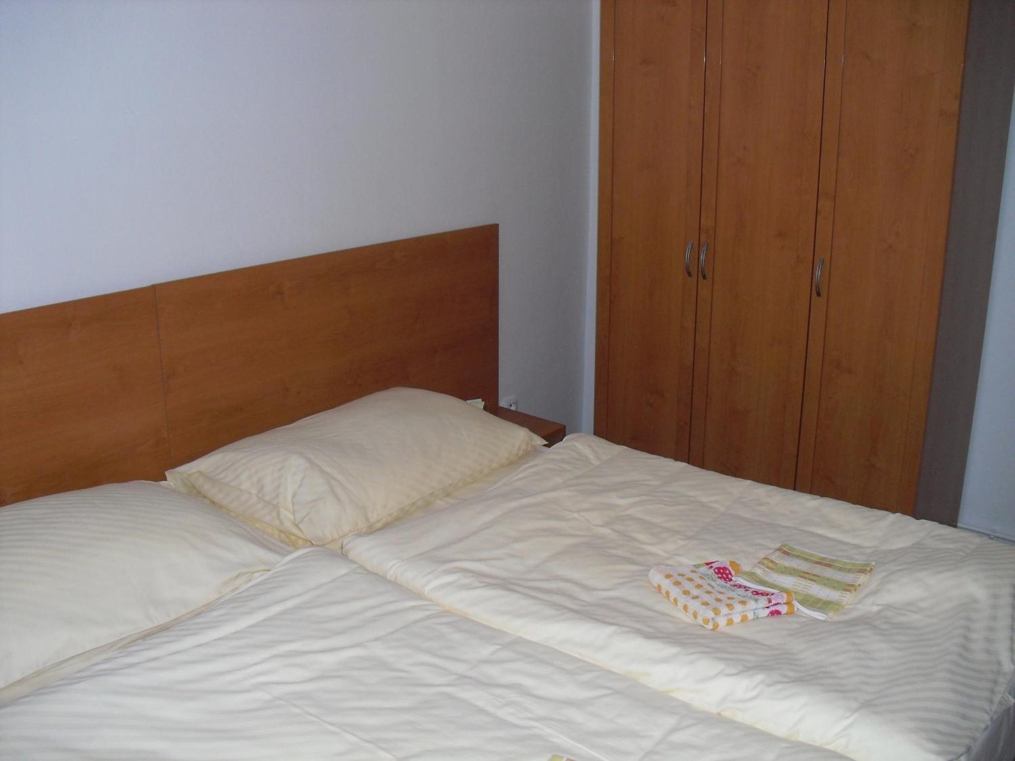 Hostinné Mestsky Hotel Dorinka חדר תמונה